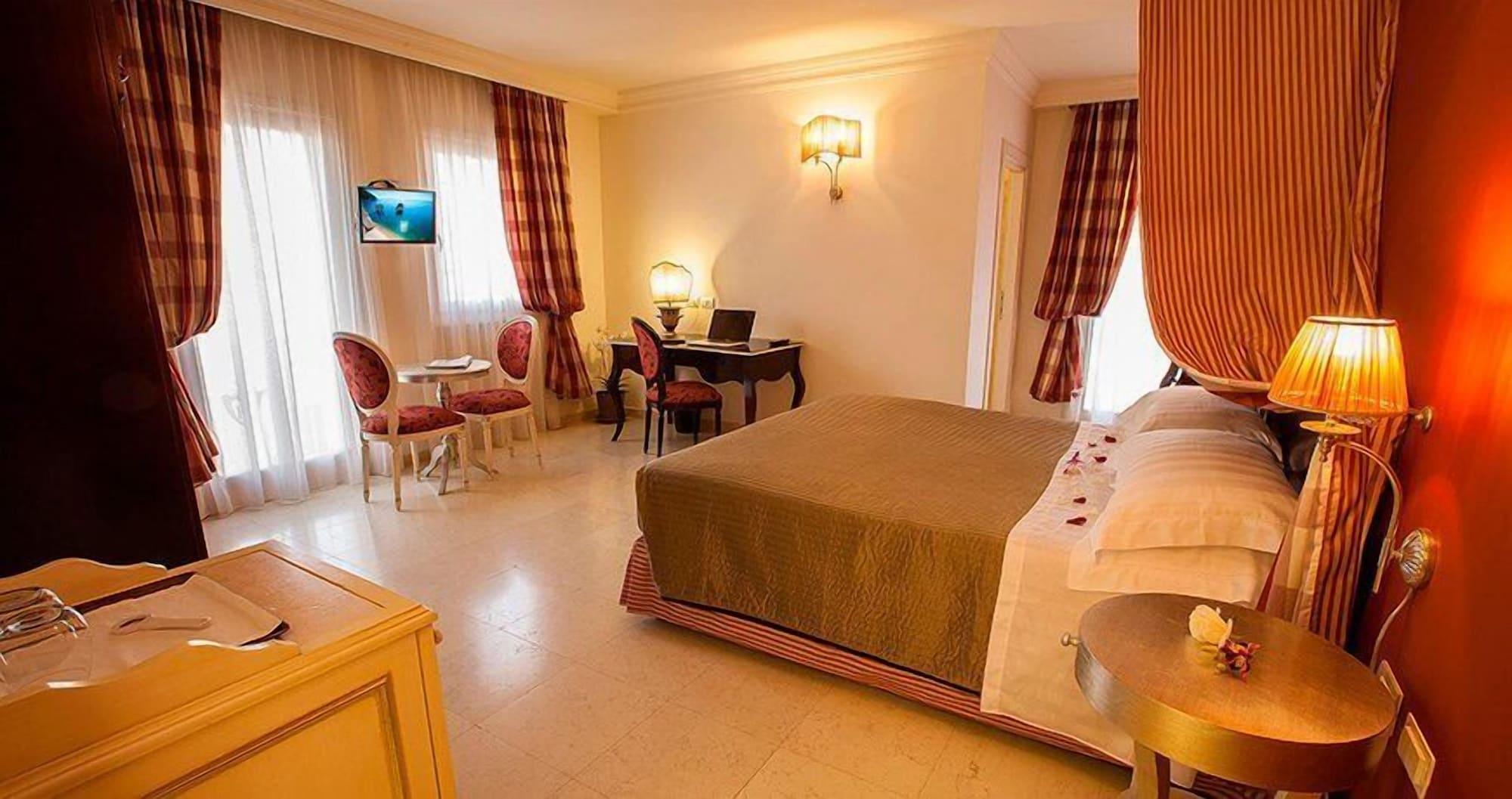 Palace Hotel Βιέστε Εξωτερικό φωτογραφία