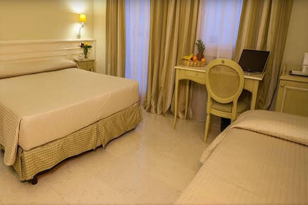Palace Hotel Βιέστε Εξωτερικό φωτογραφία